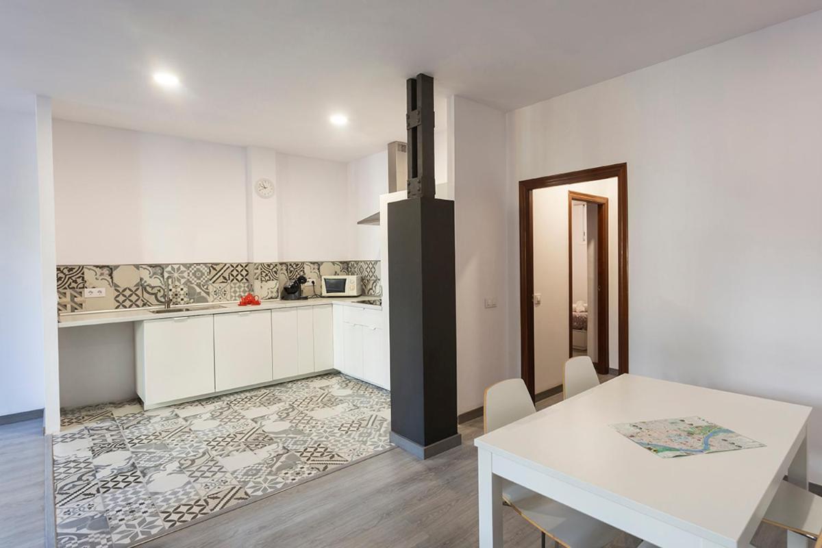 Pelicano Urban Apartment Siviglia Esterno foto