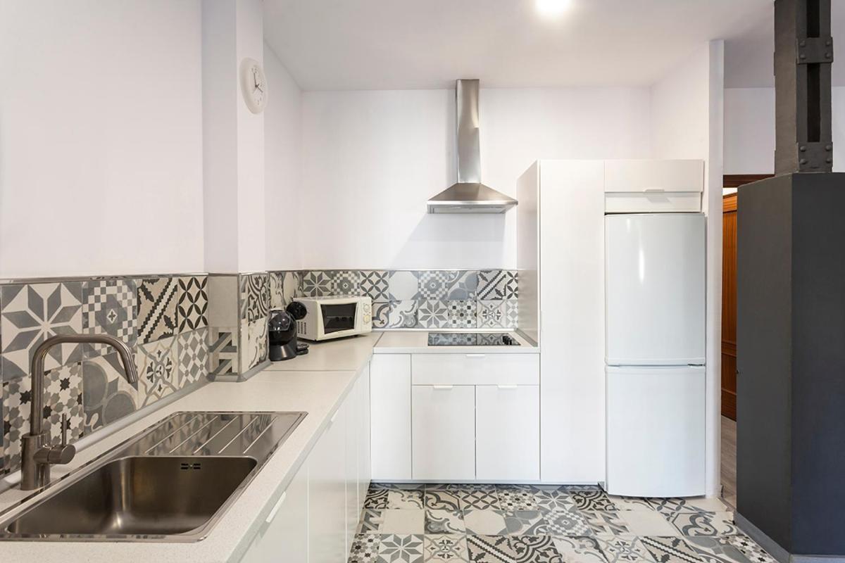 Pelicano Urban Apartment Siviglia Esterno foto